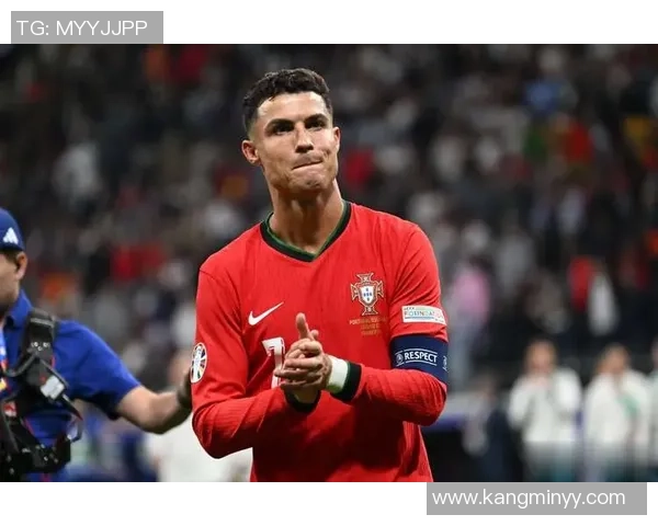 C罗传奇之路：从小镇少年到全球足球巨星的辉煌历程